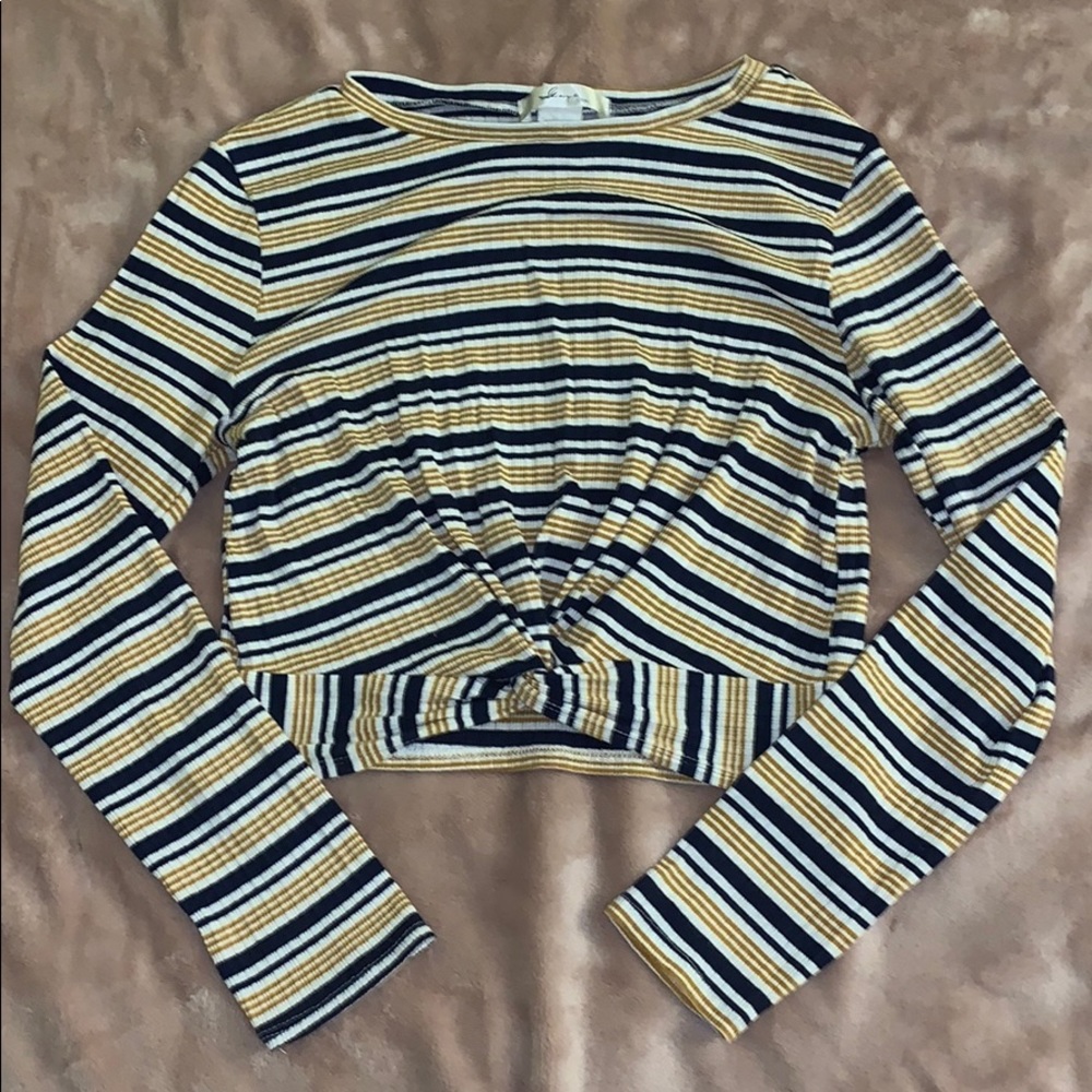 Long Sleeved Cropped Shirt